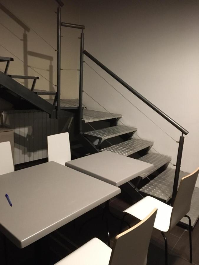 Hh Hermoso Housing فالينزا المظهر الخارجي الصورة